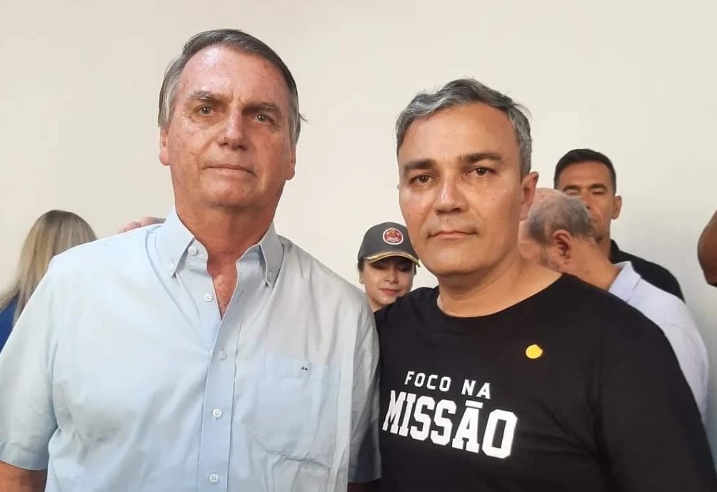 Professor Anderson Figueira ao lado do Presidente Jair Messias Bolsonaro
